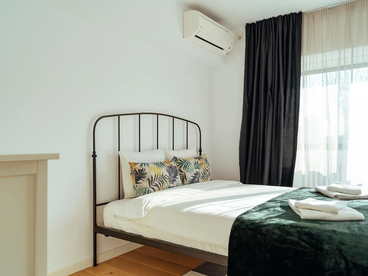 Central Modern Design Apartment Bucarest