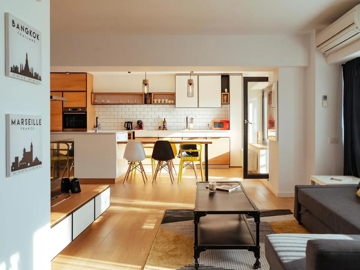 Central Modern Design Apartment Bucarest