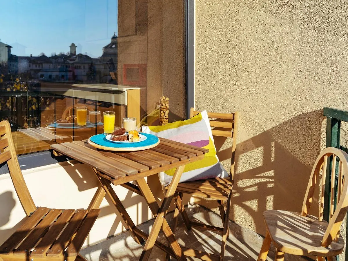 Central Modern Design Apartment Bucarest