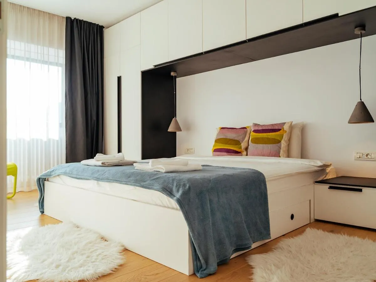 Central Modern Design Apartment Bucarest
